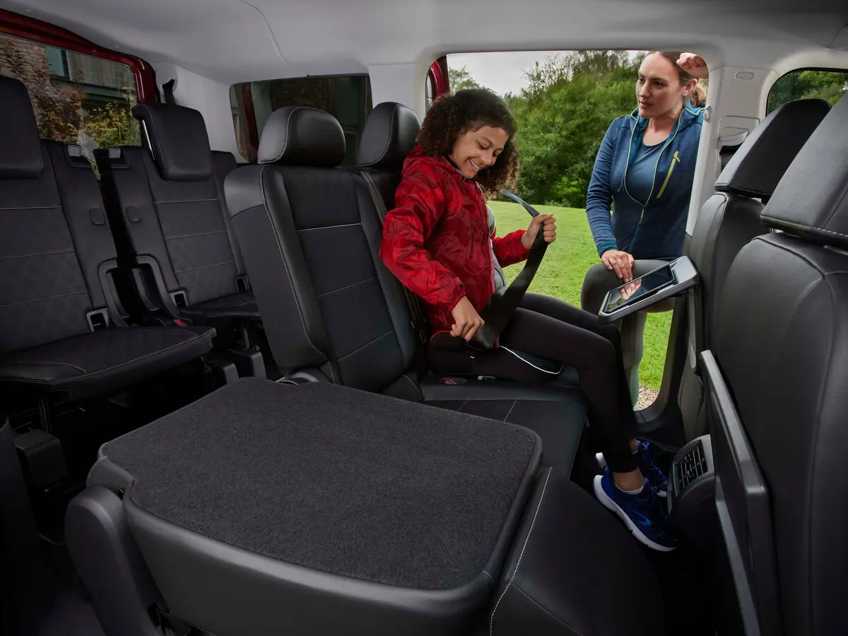 Ford Tourneo Connect III Компактвэн Grand — сүрөт 6