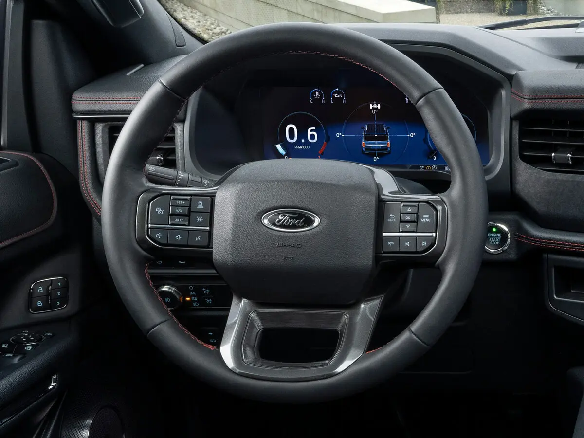 Ford Expedition IV Рестайлинг Внедорожник 5 дв. — photo 10
