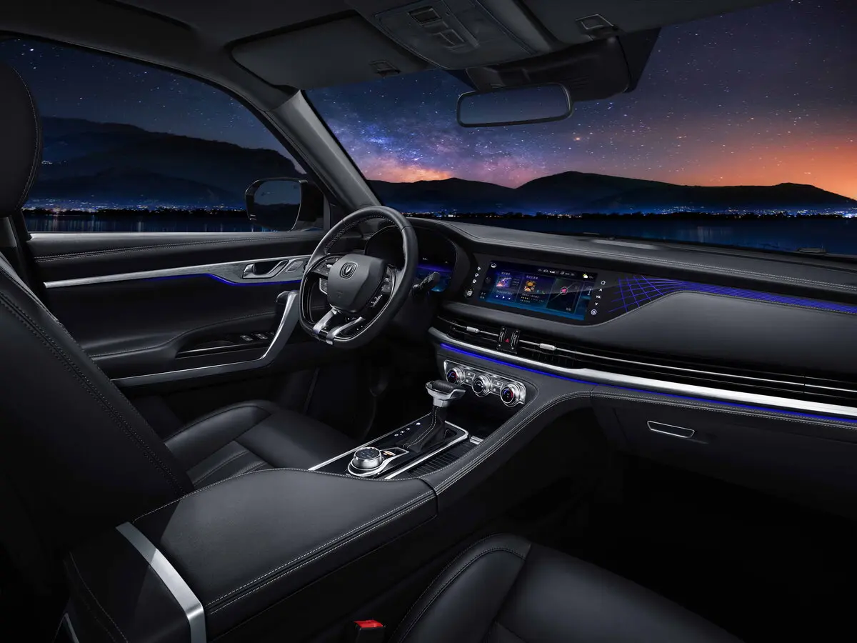 Changan CS95 I Рестайлинг Внедорожник 5 дв. — photo 6