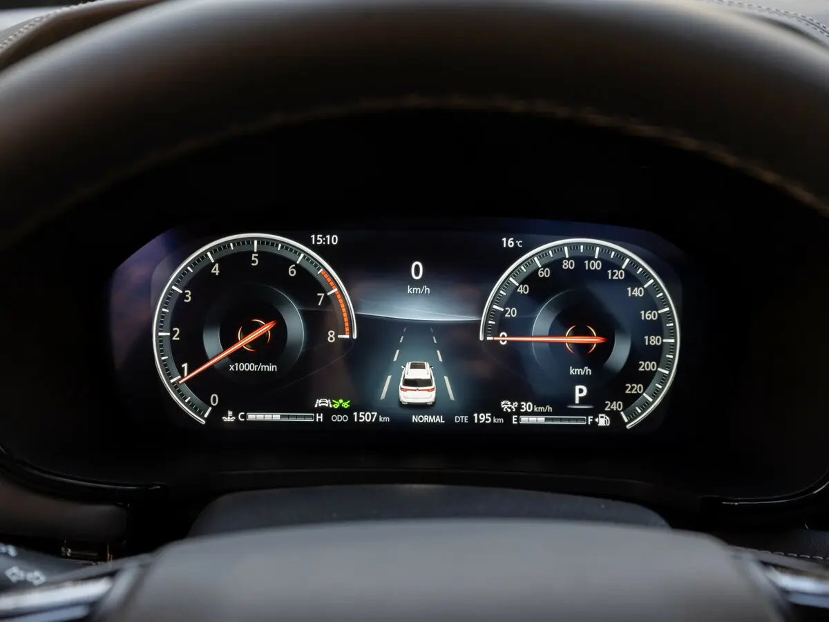 Changan CS95 I Рестайлинг Внедорожник 5 дв. — photo 23