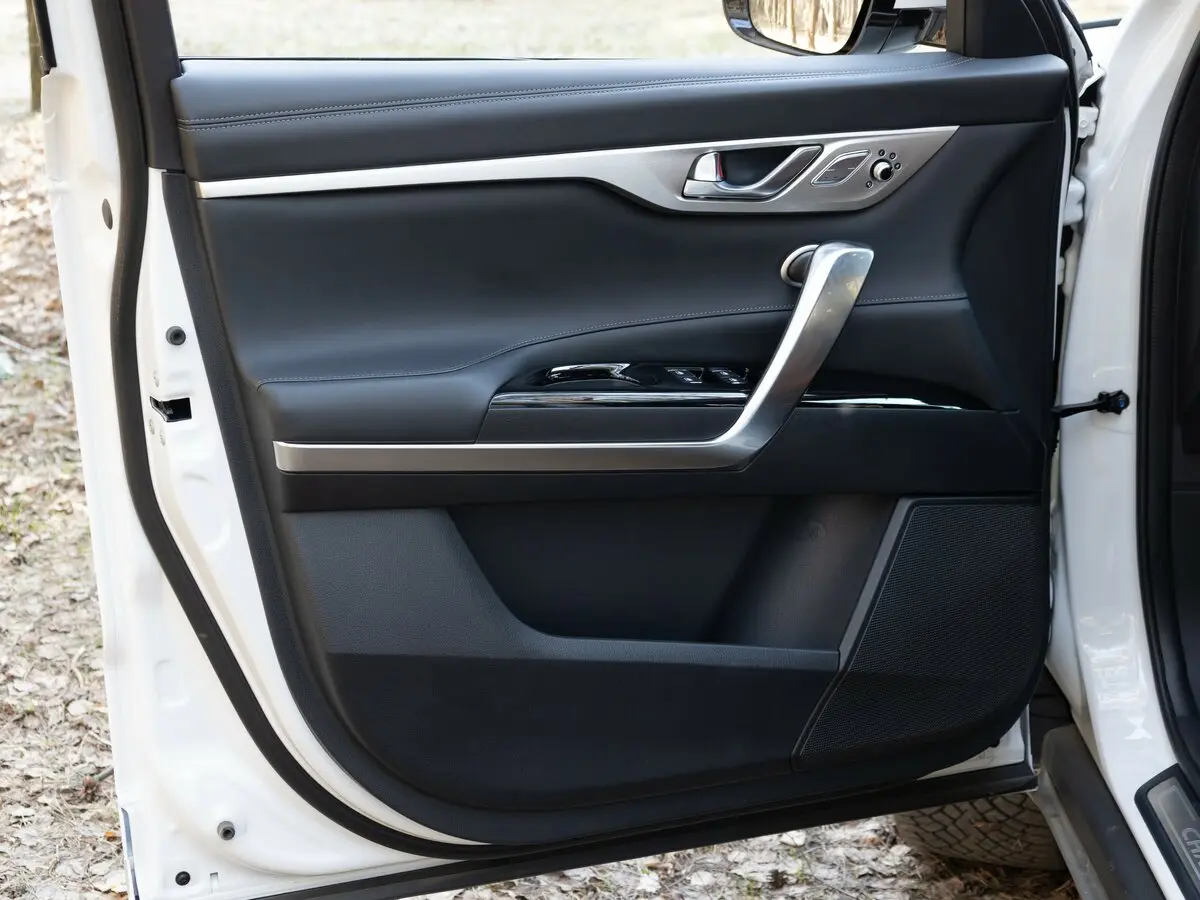 Changan CS95 I Рестайлинг Внедорожник 5 дв. — photo 27