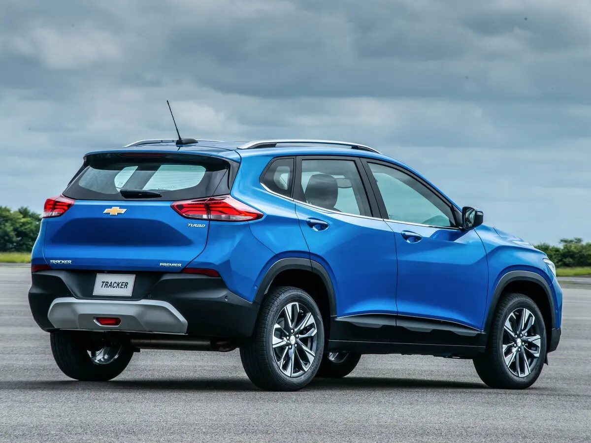 Chevrolet Tracker IV Внедорожник 5 дв. — photo 5