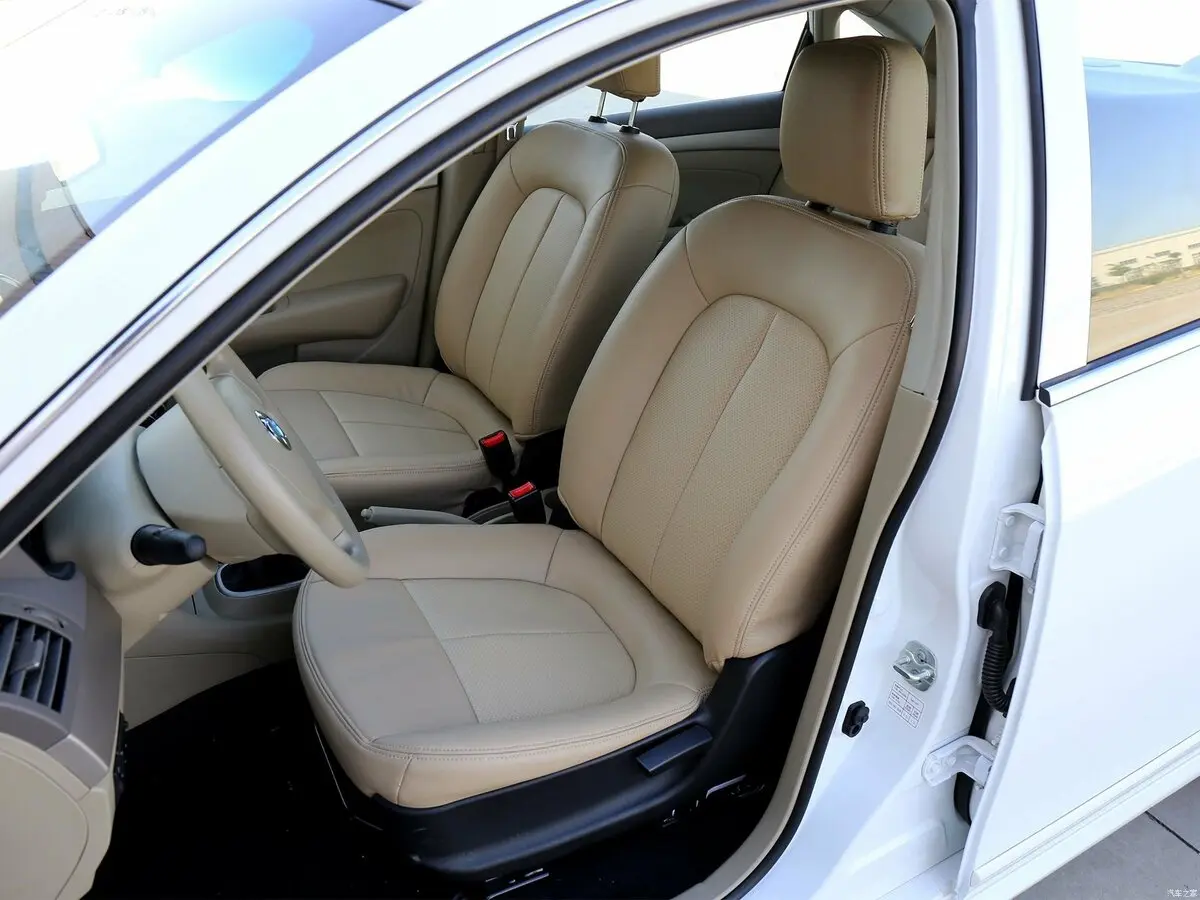 Dongfeng E11K 2018 – 2021 Седан — 照片 5