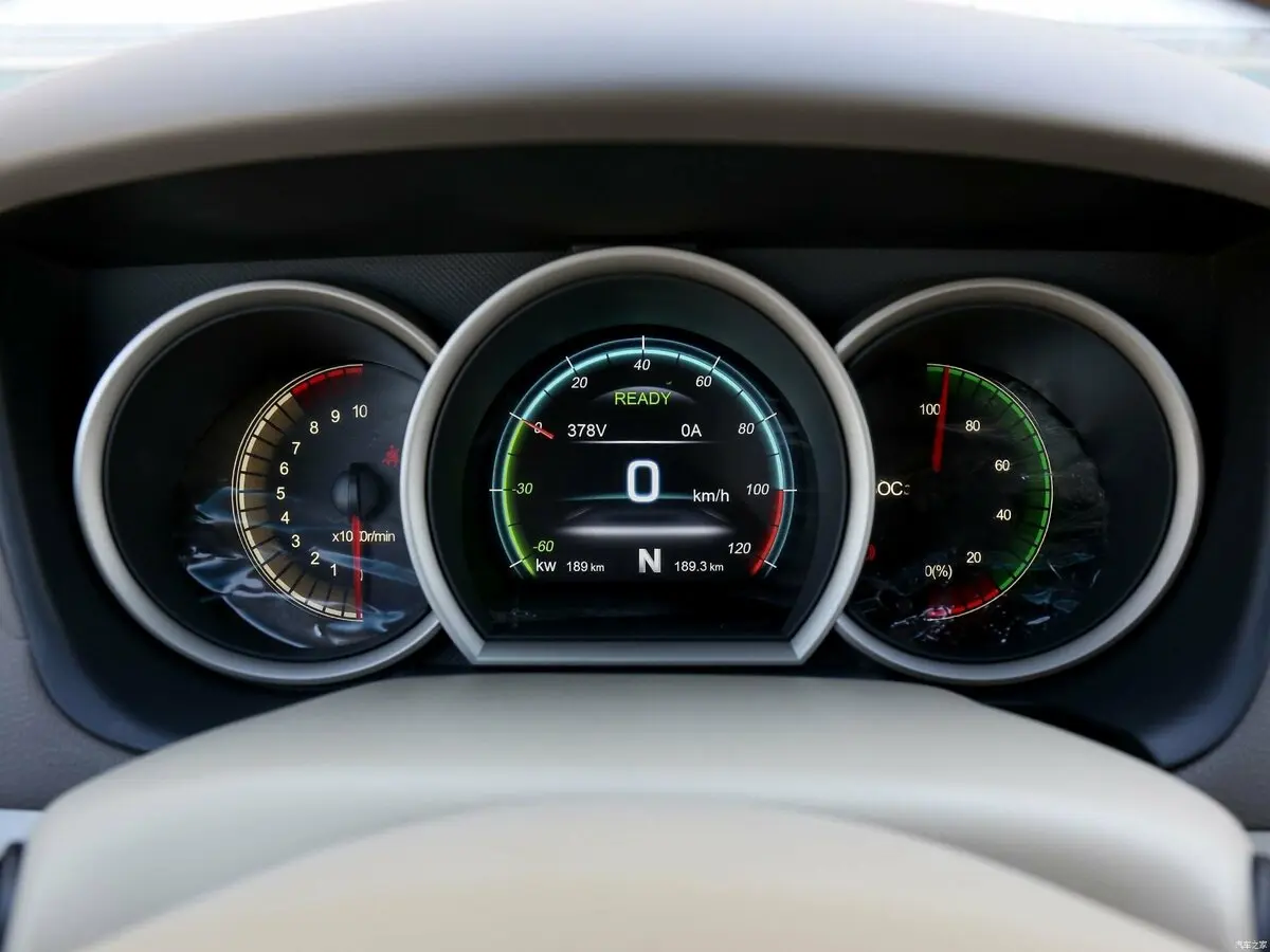 Dongfeng E11K 2018 – 2021 Седан — 照片 6