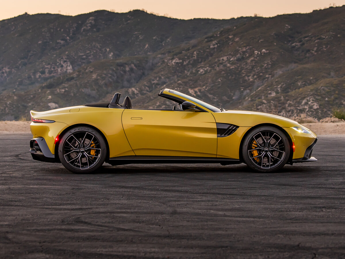Aston Martin V8 Vantage IV Родстер — фото 2