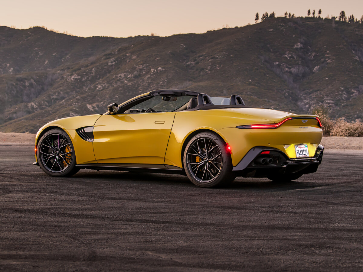 Aston Martin V8 Vantage IV Родстер — фото 5