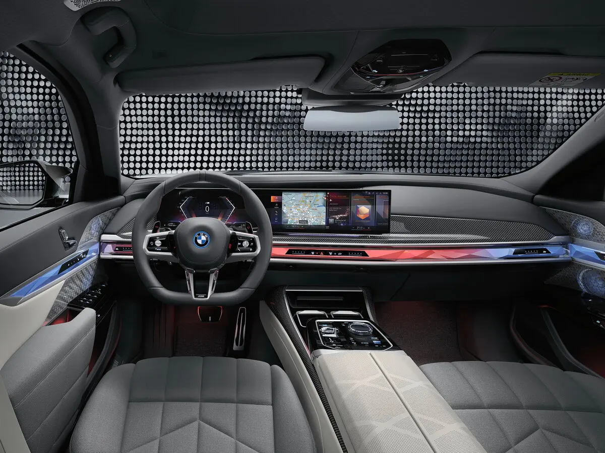 BMW 7 серии VII (G70) Седан — сүрөт 6
