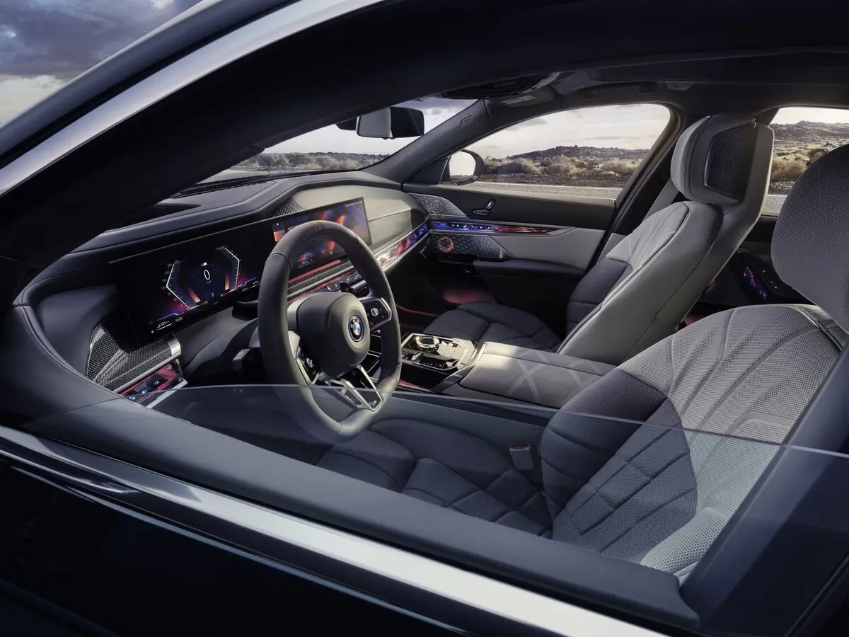 BMW 7 серии VII (G70) Седан — сүрөт 8