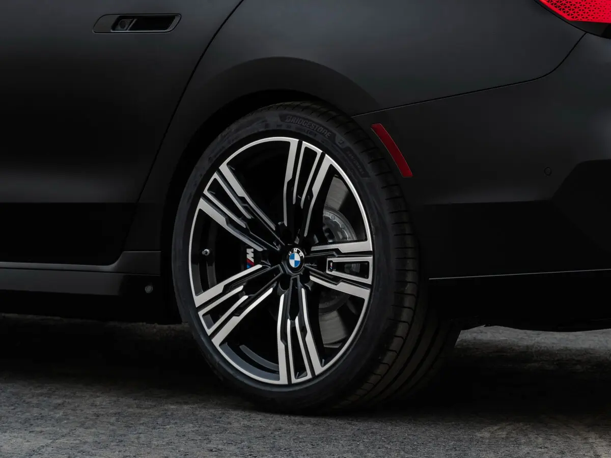 BMW 7 серии VII (G70) Седан — сүрөт 19