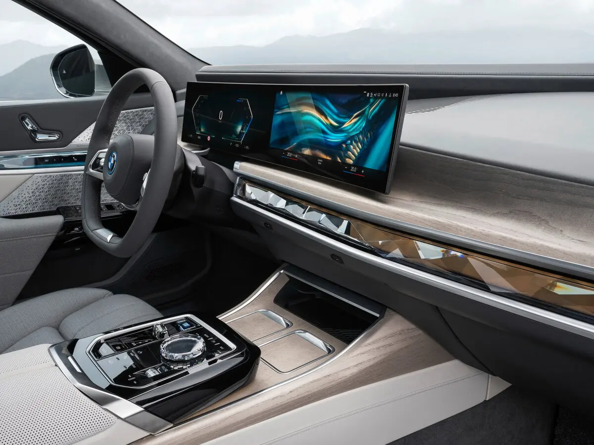 BMW i7 I (G70) Седан — сүрөт 6