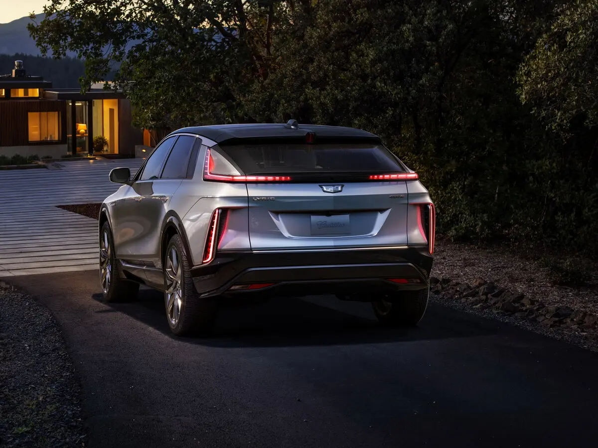 Cadillac Lyriq 2022 – н.в. Внедорожник 5 дв. — сүрөт 4