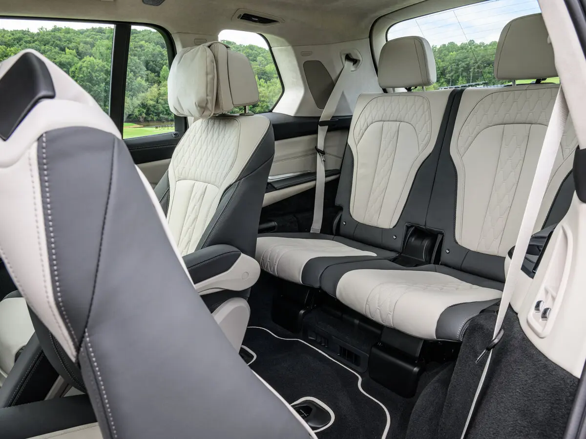 BMW X7 I (G07) Рестайлинг Внедорожник 5 дв. — фото 12