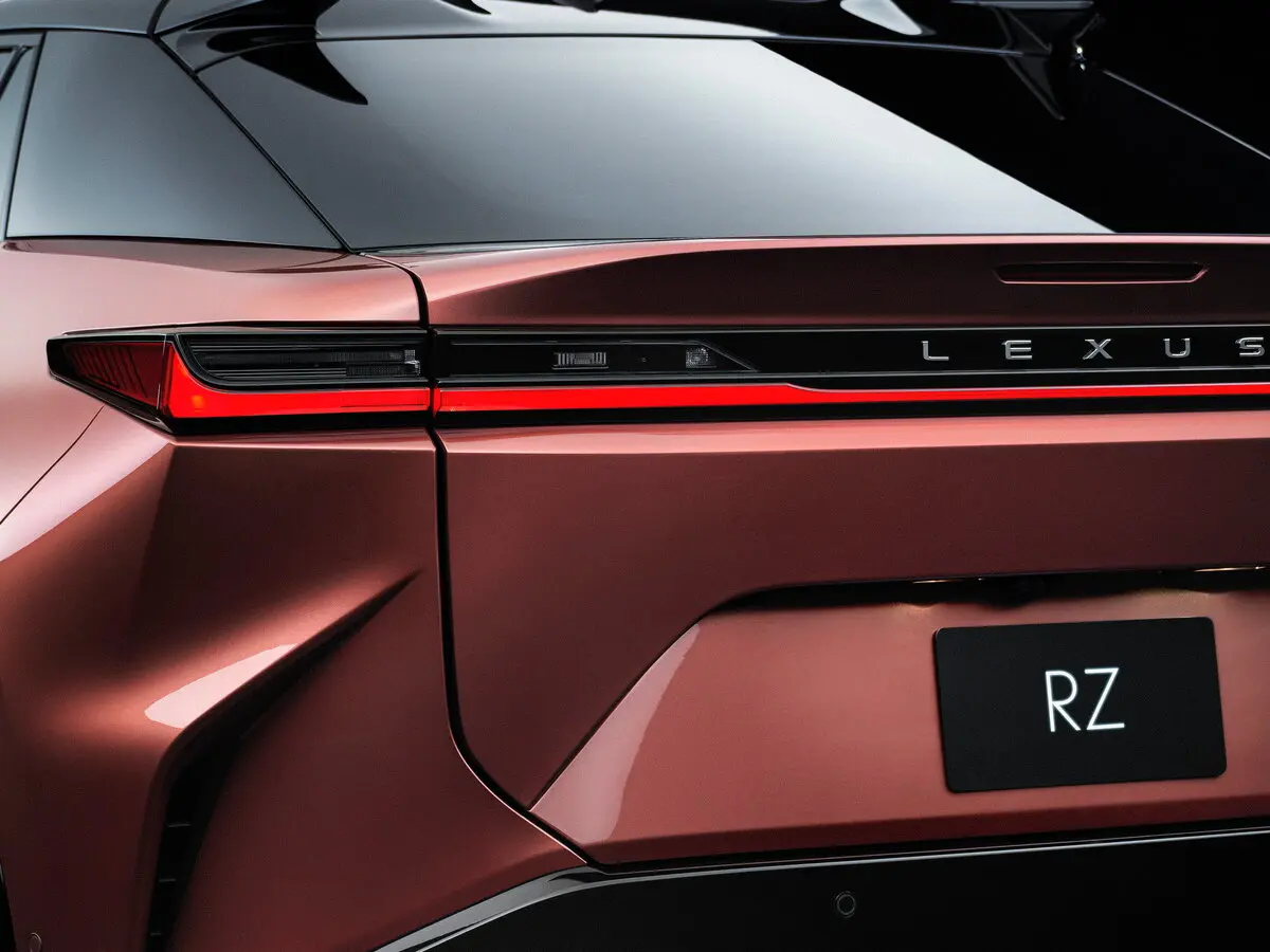 Lexus RZ 2022 – н.в. Внедорожник 5 дв. — сүрөт 16