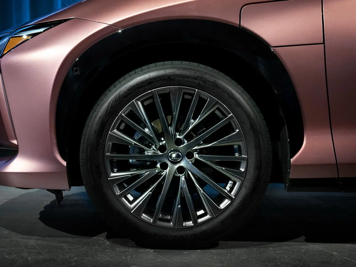 Lexus RZ 2022 – н.в. Внедорожник 5 дв. — сүрөт 19