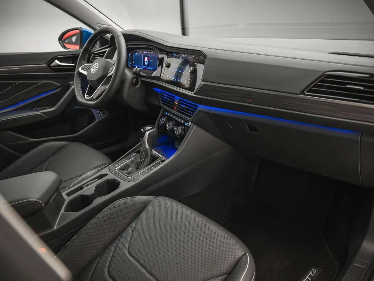 Volkswagen Jetta VII Рестайлинг Седан — фото 6