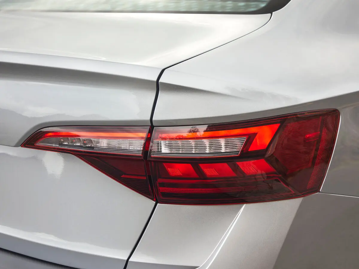 Volkswagen Jetta VII Рестайлинг Седан — фото 15