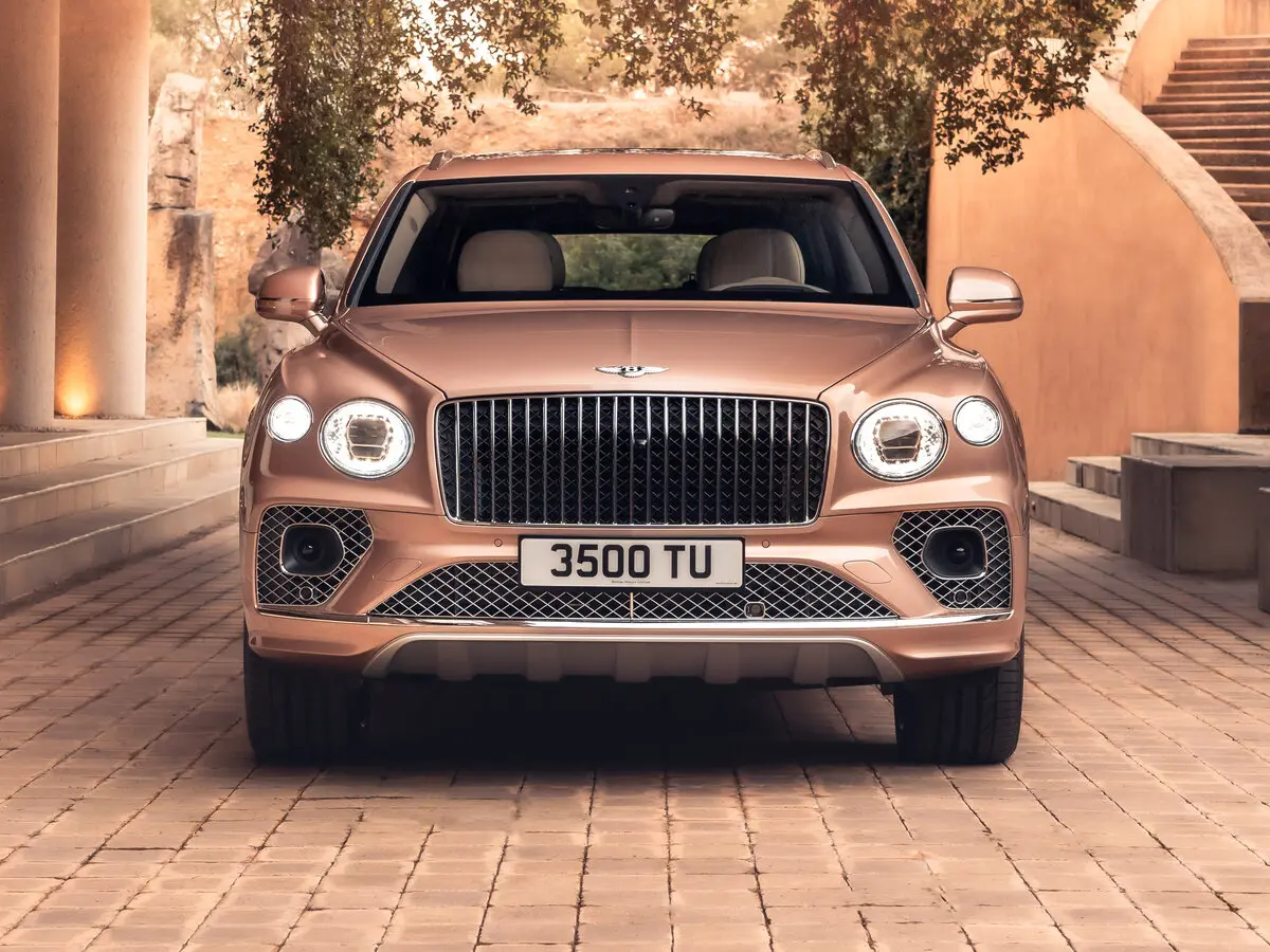 Bentley Bentayga I Рестайлинг Внедорожник 5 дв. EWB — сүрөт 3