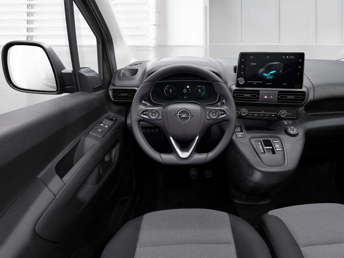 Opel Combo E Фургон XL — 照片 3