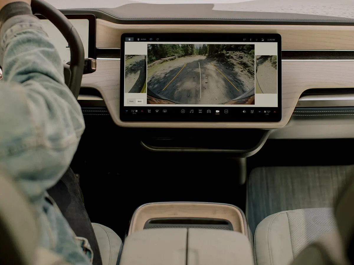 Rivian R1T 2021 – н.в. Пикап Двойная кабина — сүрөт 6