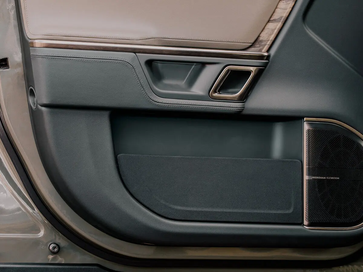 Rivian R1T 2021 – н.в. Пикап Двойная кабина — сүрөт 9
