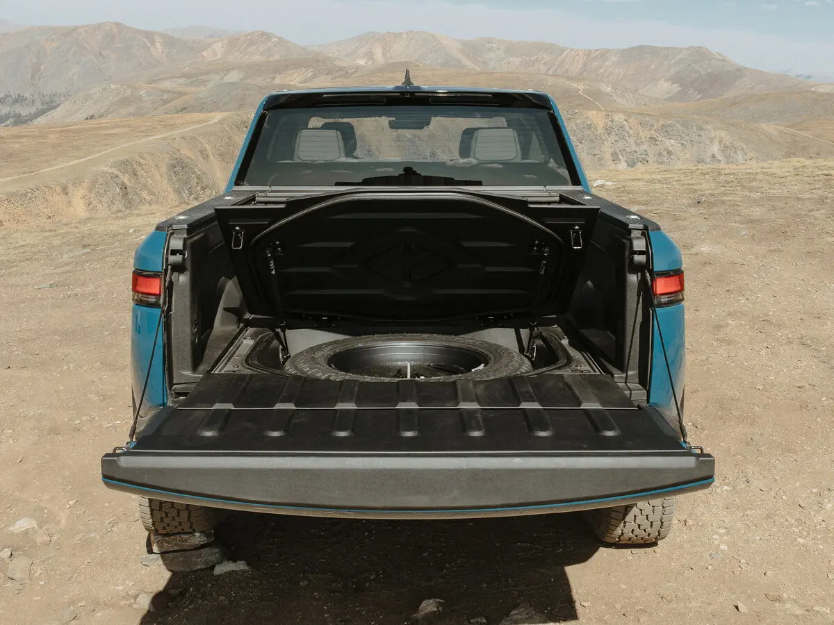 Rivian R1T 2021 – н.в. Пикап Двойная кабина — сүрөт 10