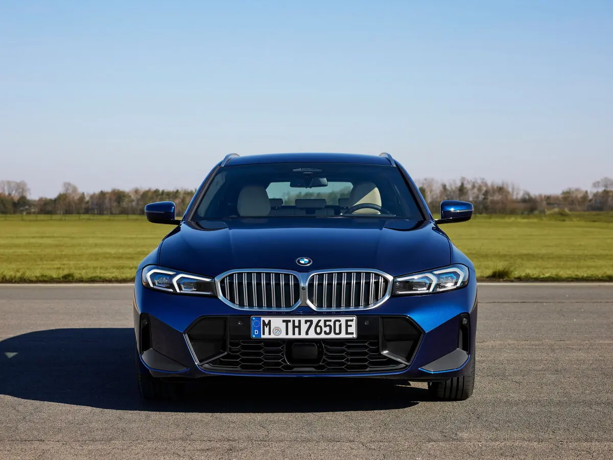 BMW 3 серии VII (G2x) Рестайлинг Универсал 5 дв. — сүрөт 3