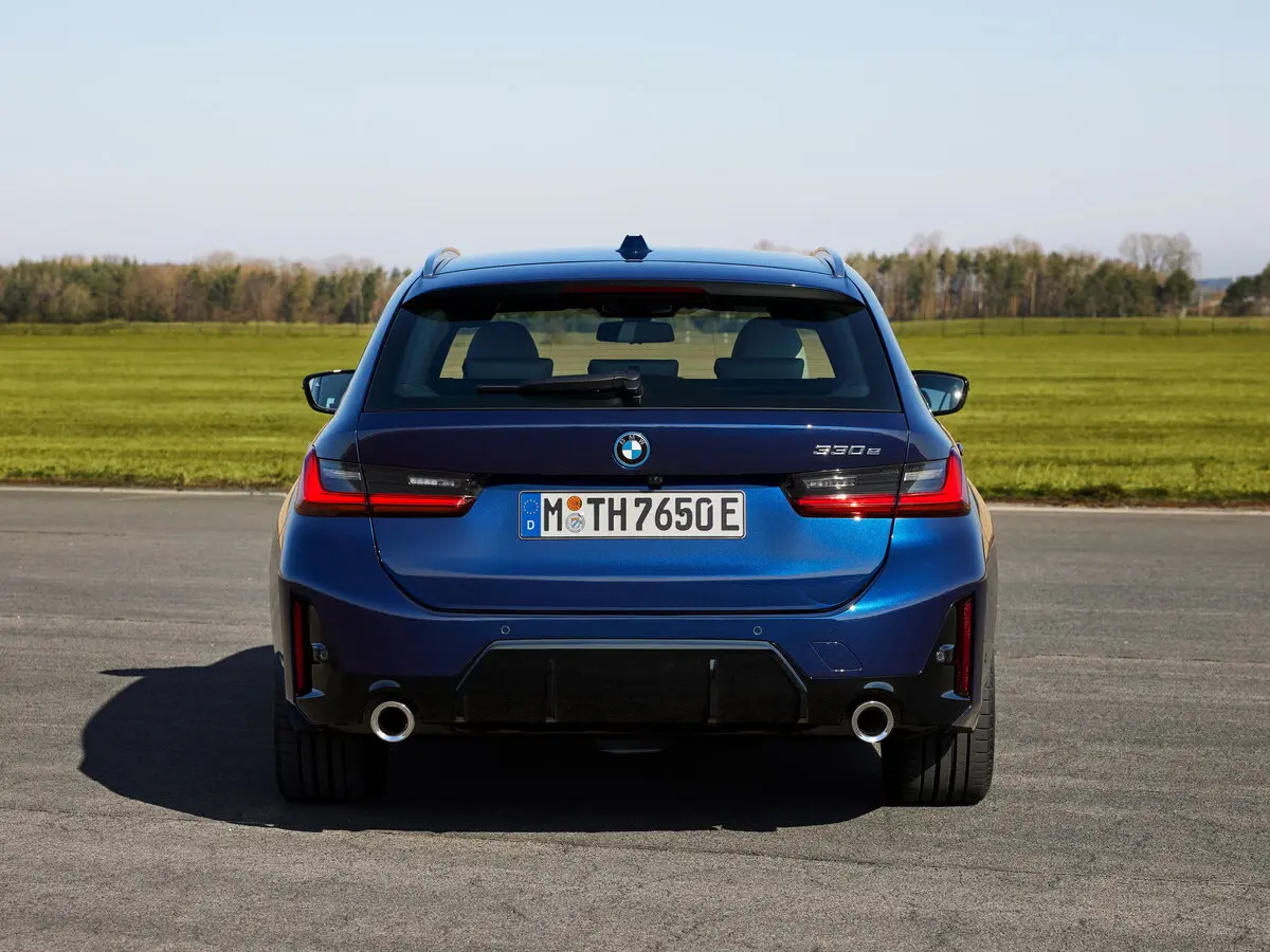 BMW 3 серии VII (G2x) Рестайлинг Универсал 5 дв. — сүрөт 4