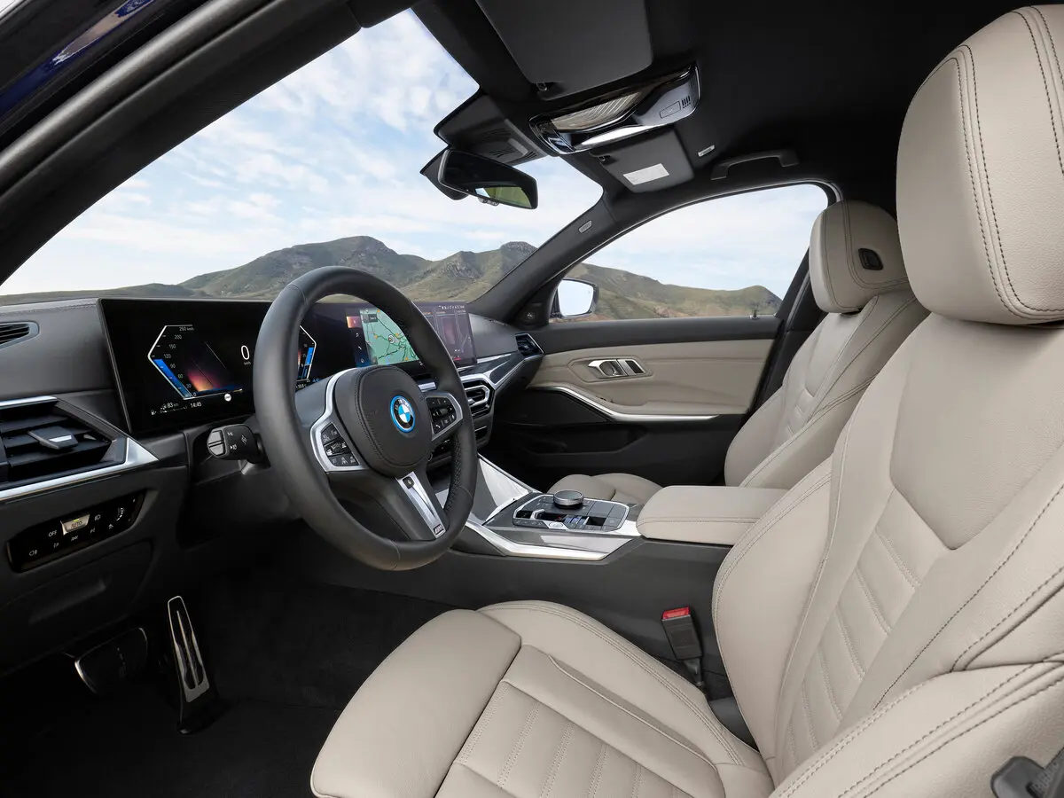 BMW 3 серии VII (G2x) Рестайлинг Универсал 5 дв. — сүрөт 8