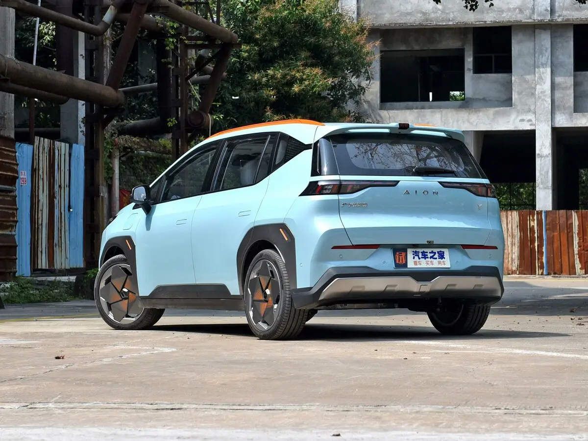 Aion Y 2021 – 2022 Хэтчбек 5 дв. — photo 2