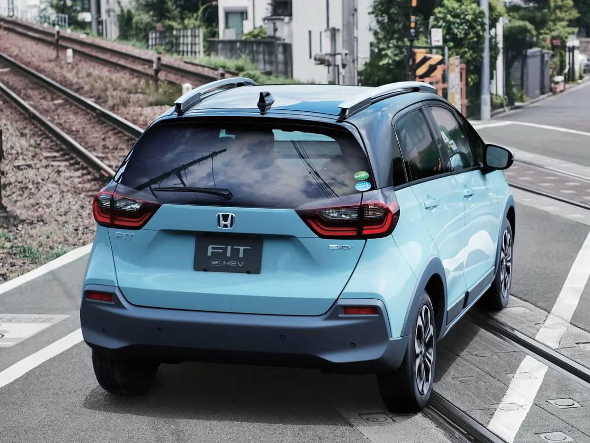 Honda Fit IV Хэтчбек 5 дв. Crosstar — фото 3