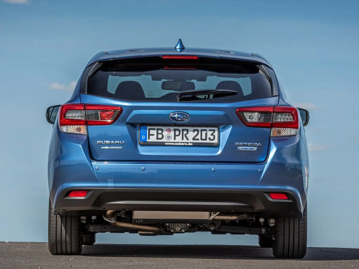Subaru Impreza V Рестайлинг Хэтчбек 5 дв. — фото 4