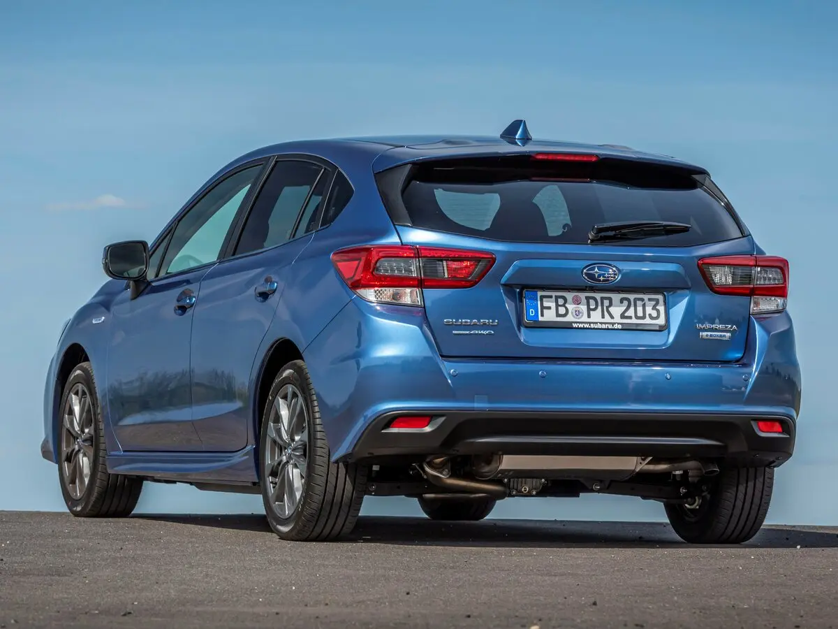 Subaru Impreza V Рестайлинг Хэтчбек 5 дв. — фото 5
