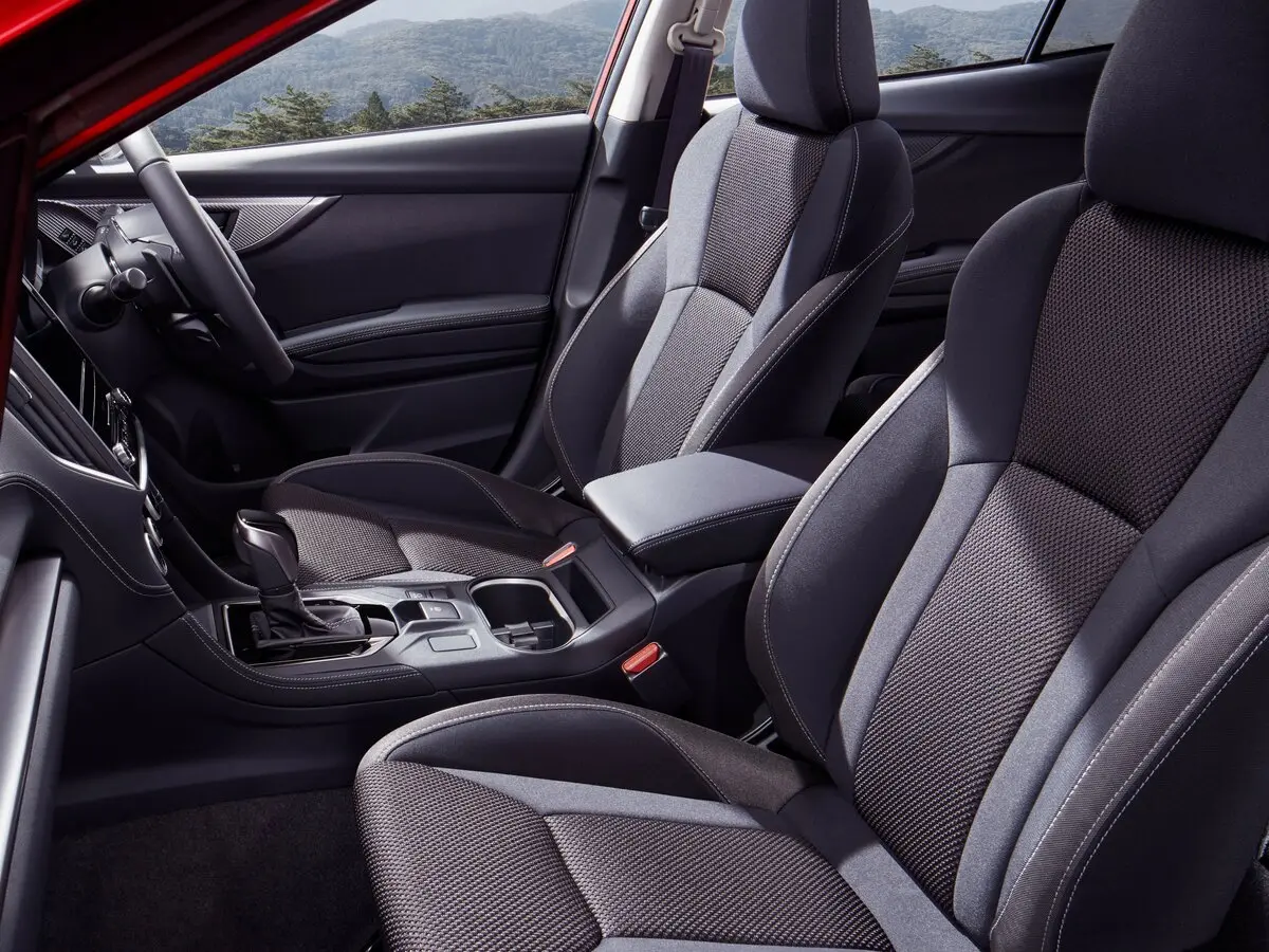 Subaru Impreza V Рестайлинг Седан — фото 7