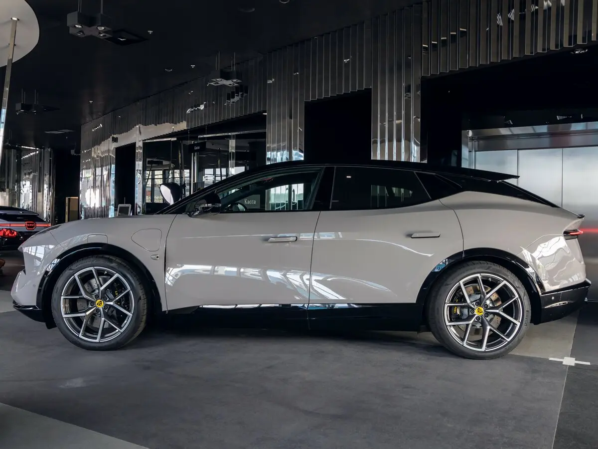 Lotus Eletre 2022 – н.в. Внедорожник 5 дв. — сүрөт 15