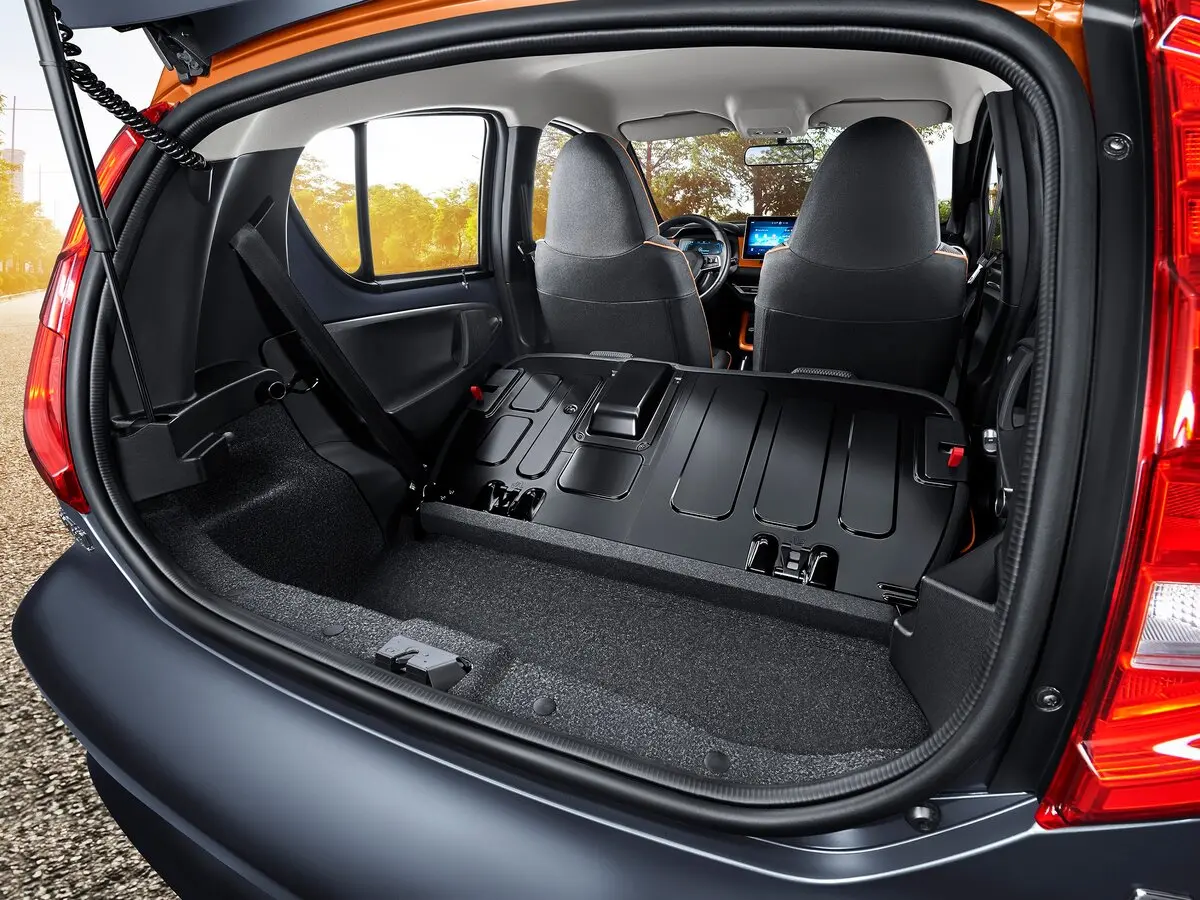 BYD E1 2019 – 2021 Хэтчбек 5 дв. — 照片 9