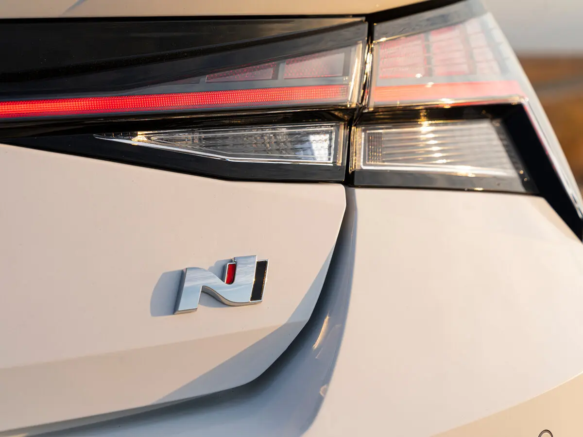 Hyundai Avante N VII Седан — сүрөт 12