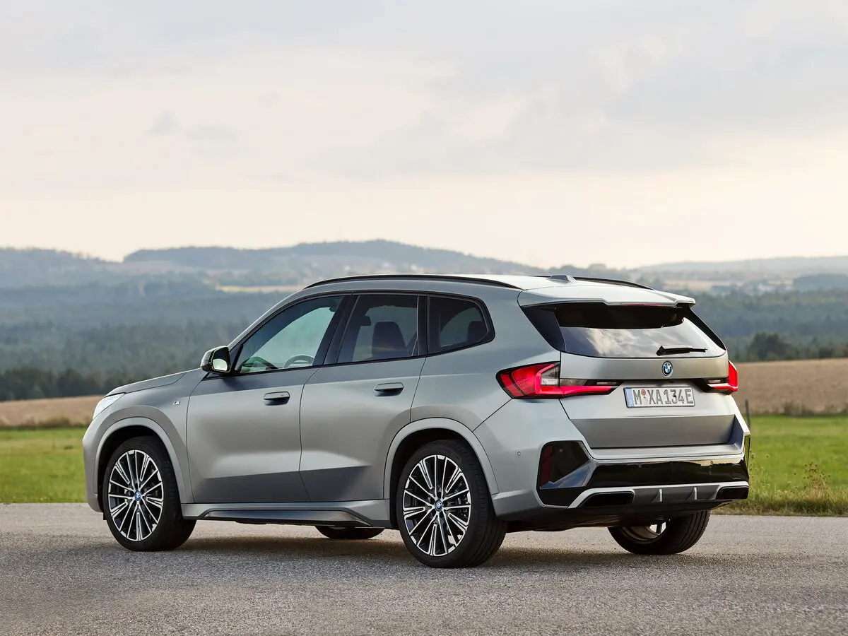 BMW iX1 2022 – н.в. Внедорожник 5 дв. — сүрөт 5