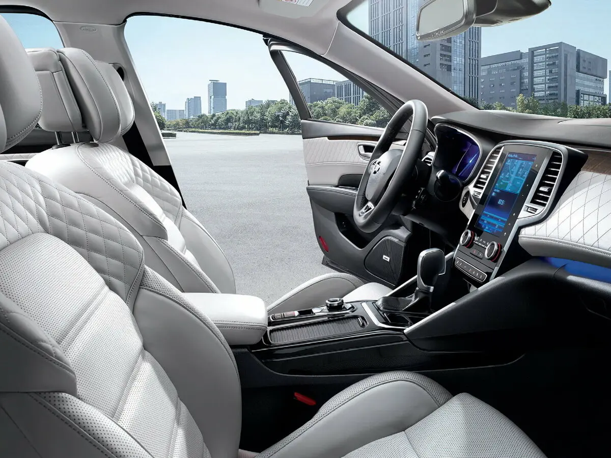 Renault Samsung SM6 I Седан — фото 6