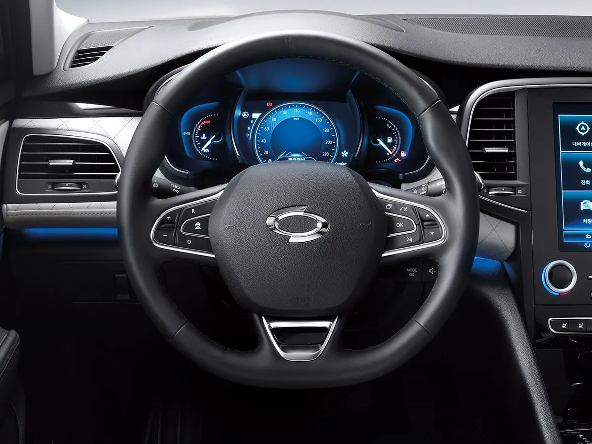 Renault Samsung SM6 I Седан — фото 8