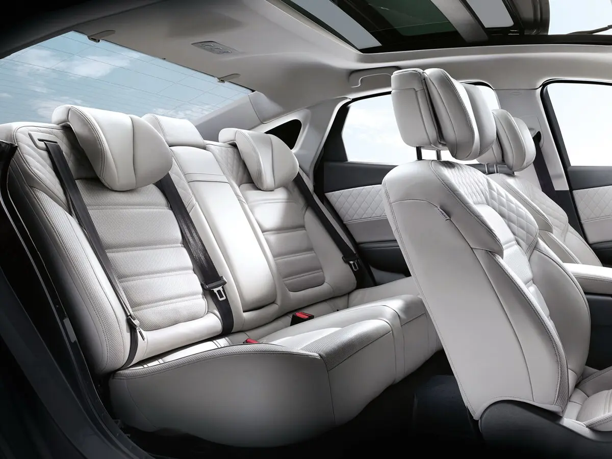 Renault Samsung SM6 I Седан — фото 9