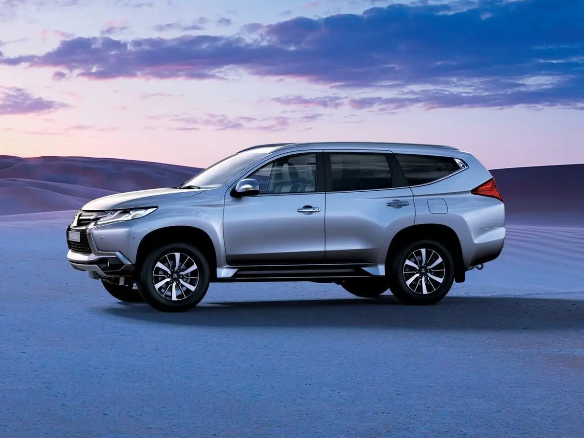Mitsubishi Montero Sport III Внедорожник 5 дв. — фото 2