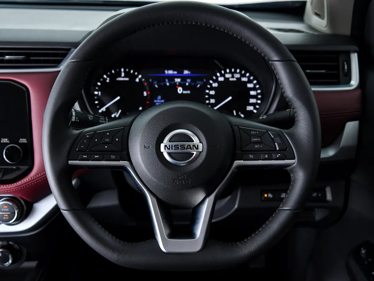 Nissan Terra I Рестайлинг Внедорожник 5 дв. — 照片 9