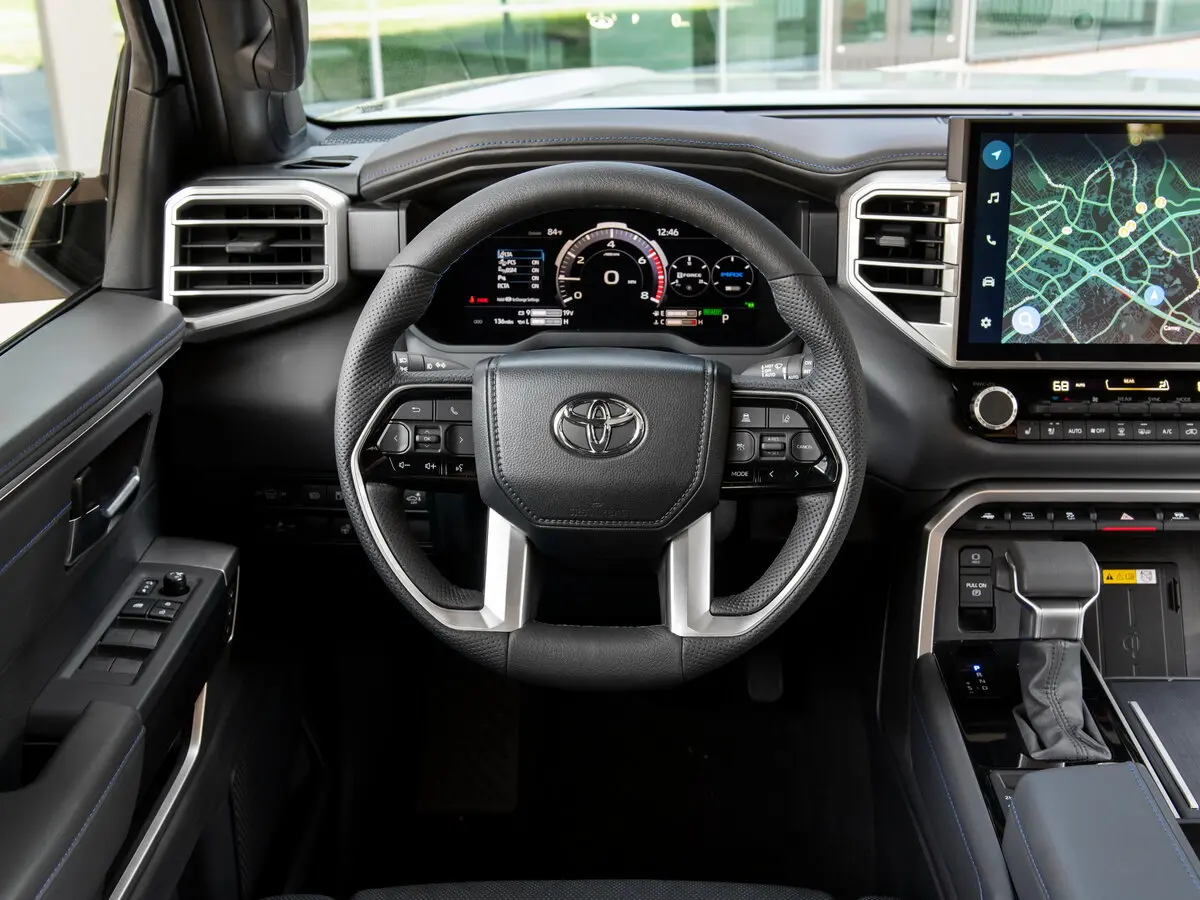 Toyota Sequoia III Внедорожник 5 дв. — фото 10