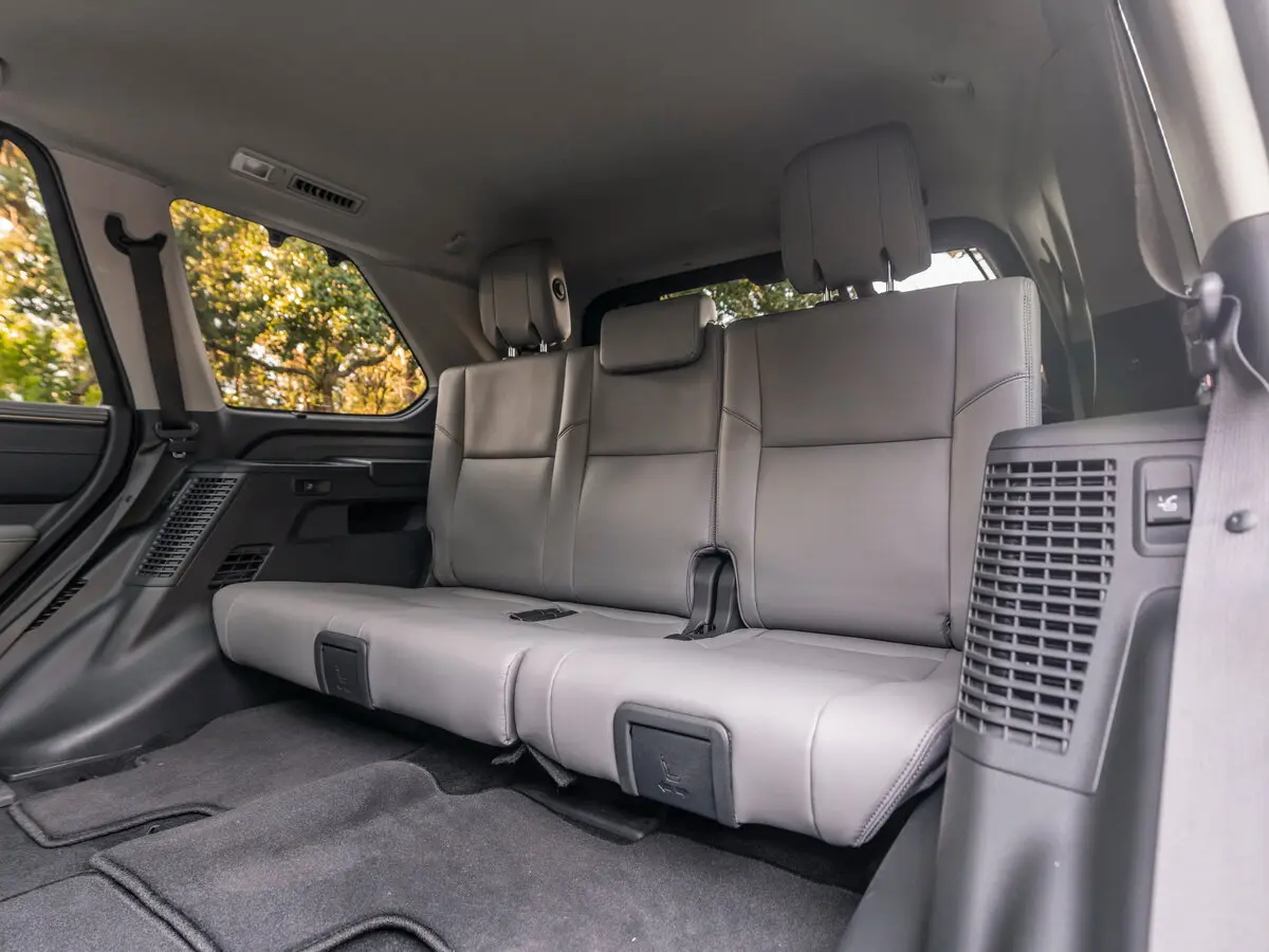 Toyota Sequoia III Внедорожник 5 дв. — фото 12