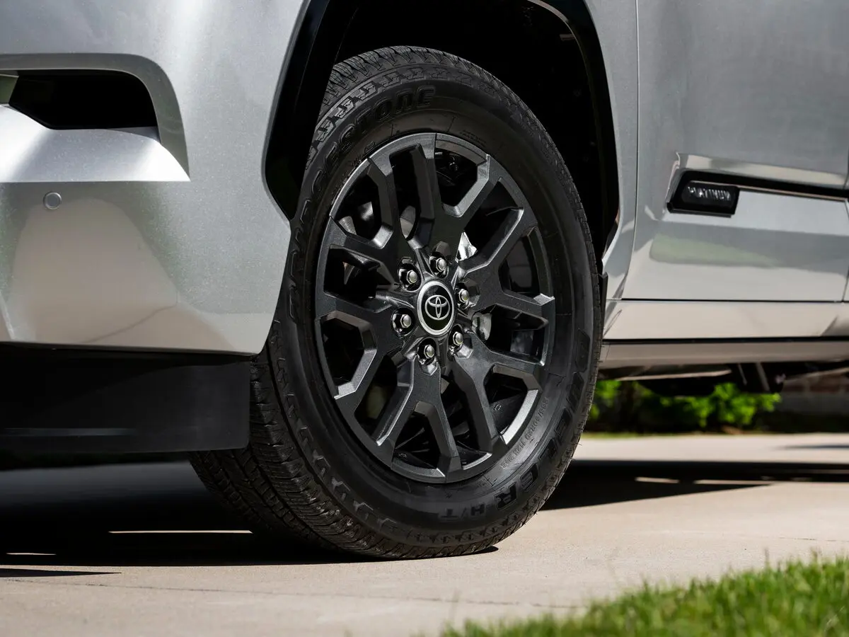 Toyota Sequoia III Внедорожник 5 дв. — фото 20