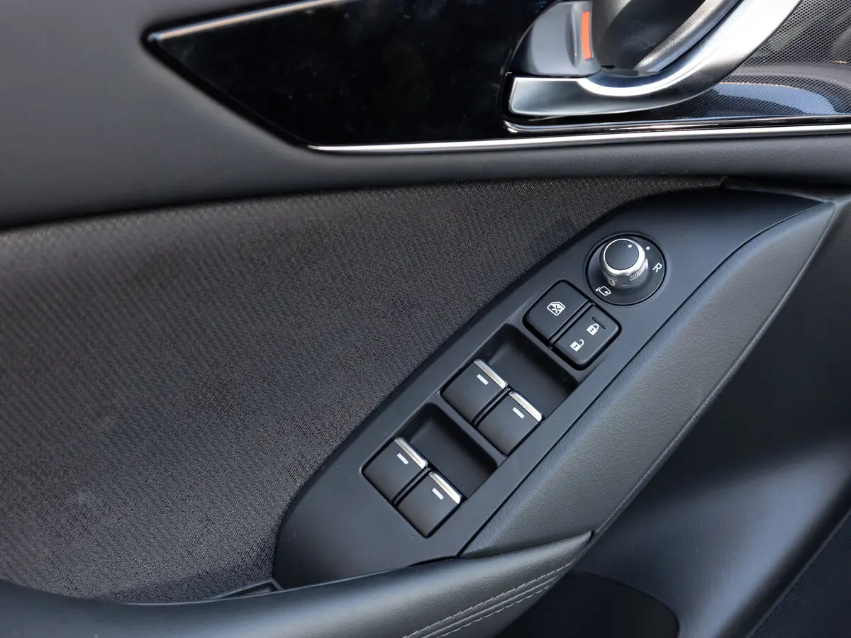 Mazda CX-4 I Рестайлинг Внедорожник 5 дв. — сүрөт 18
