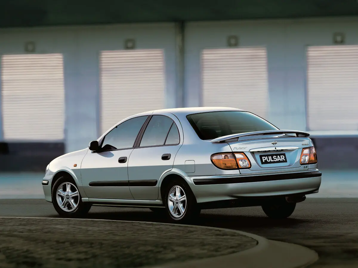 Nissan Pulsar N16 Седан — сүрөт 2