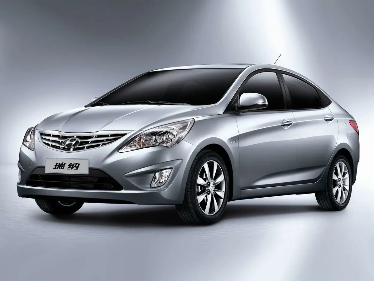 Hyundai Verna III Седан
