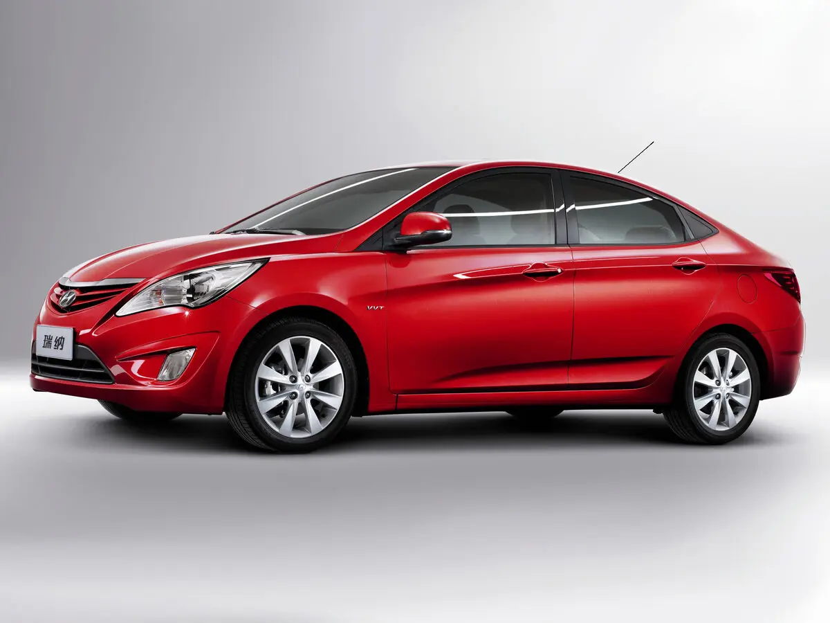 Hyundai Verna III Седан — photo 2