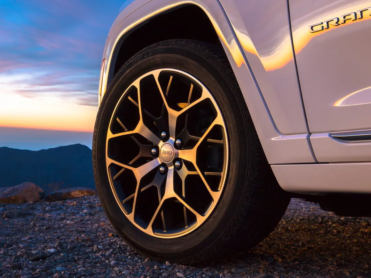 Jeep Grand Cherokee V (WL) Внедорожник 5 дв. — сүрөт 19